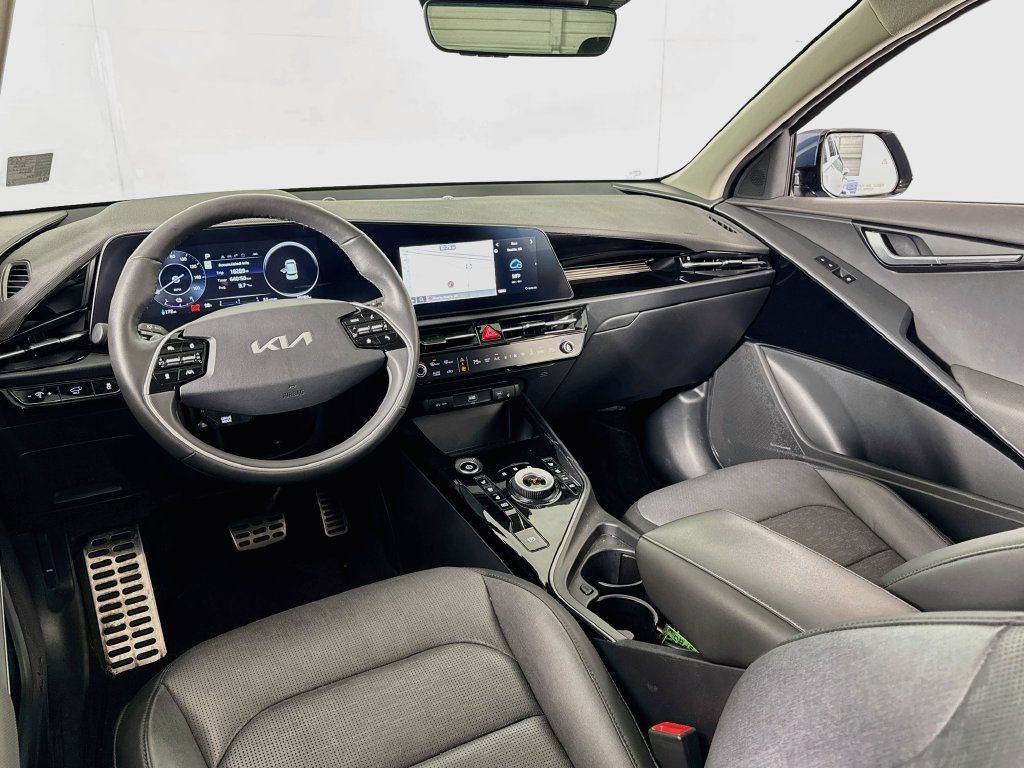 Used 2023 Kia Niro Wave w/ Wave Preserve Package FWD image 27