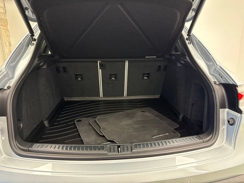 Certified 2024 Porsche Macan Turbo AWD/4WD image 19