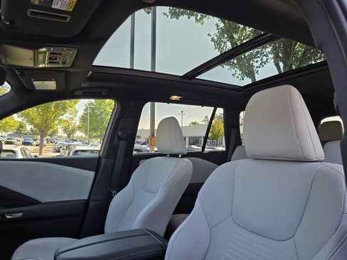 Used 2026 Lexus TX 350 AWD w/ Technology Package image 33
