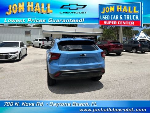 Used 2024 Chevrolet Trax RS w/ Driver Confidence Package FWD image 8
