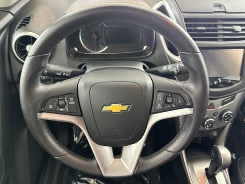 Used 2015 Chevrolet Trax LT w/ LT Plus Package FWD image 25