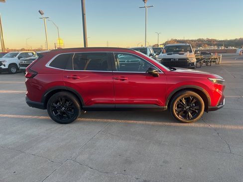 Used 2023 Honda CR-V Sport Touring image 4