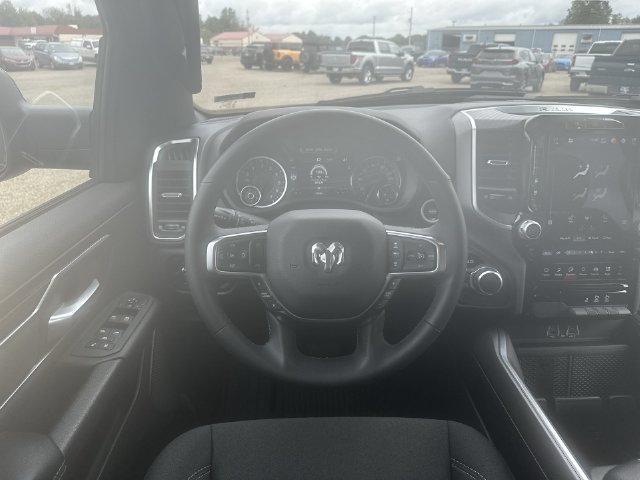 Used 2025 RAM 1500 Big Horn AWD/4WD image 13