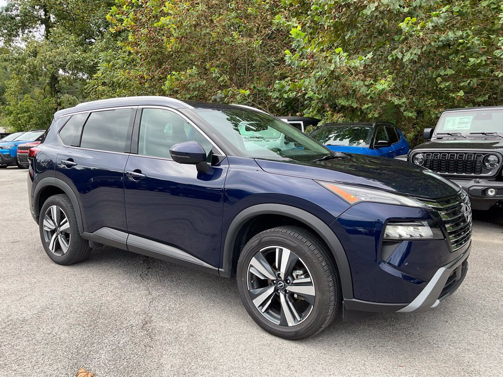 Used 2026 Nissan Rogue SL AWD/4WD image 7