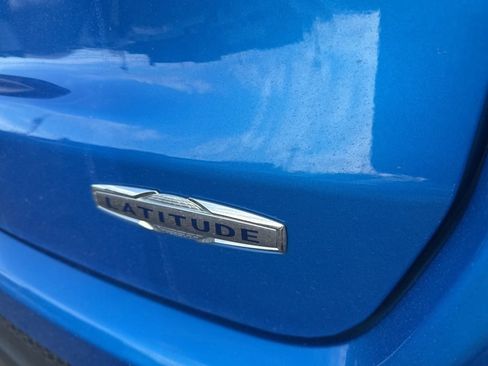 Used 2023 Jeep Compass Latitude w/ Convenience Group image 49