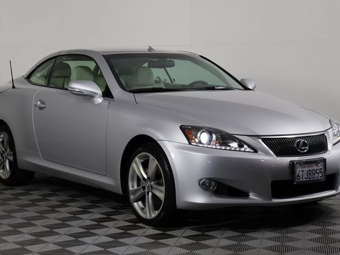 Used 2012 Lexus IS 250C RWD image 3