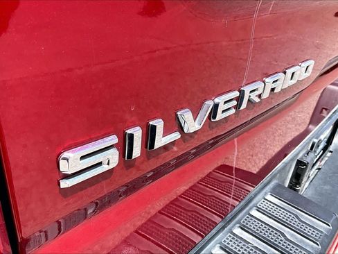 Used 2021 Chevrolet Silverado 1500 High Country w/ Technology Package AWD/4WD image 11