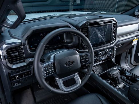 Used 2026 Ford F150 Lariat AWD/4WD image 17