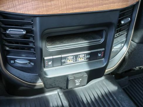 Used 2023 RAM 2500 Limited AWD/4WD image 24