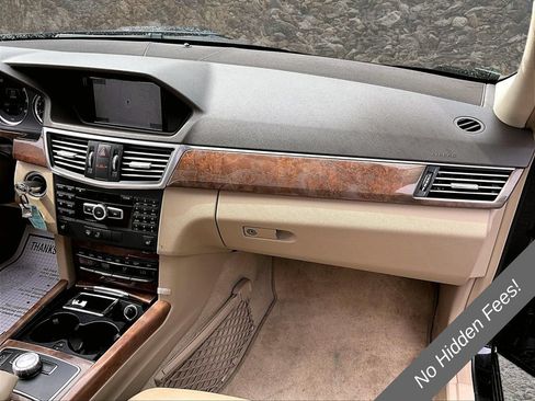 Used 2013 Mercedes-Benz E 350 4MATIC Sedan image 12