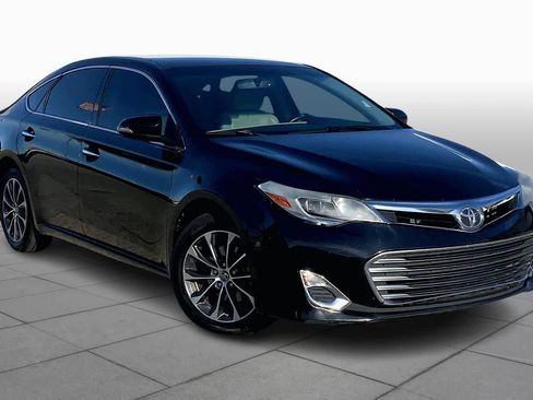 Used 2013 Toyota Avalon XLE image 2