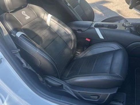 Used 2020 Ford Mustang Shelby GT500 w/ Technology Package image 24