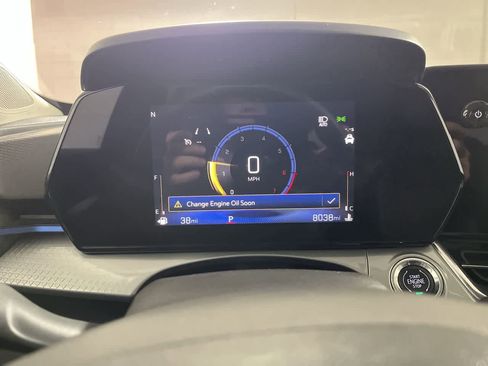 Used 2025 Chevrolet Trax LT w/ LT Convenience Package image 17