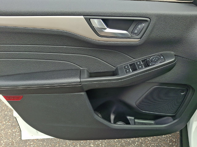 Certified 2022 Ford Escape SEL AWD/4WD image 12