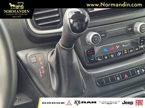 Used 2024 RAM ProMaster 2500 w/ Quick Order Package 22G SLT FWD image 12