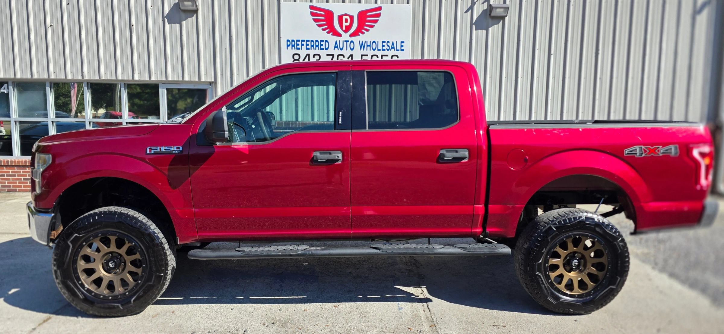 Used 2017 Ford F150 XLT AWD/4WD image 3