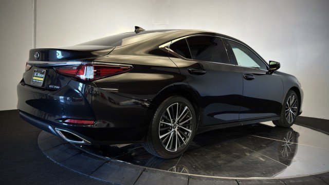 Used 2023 Lexus ES 350 w/ Premium Package FWD image 37
