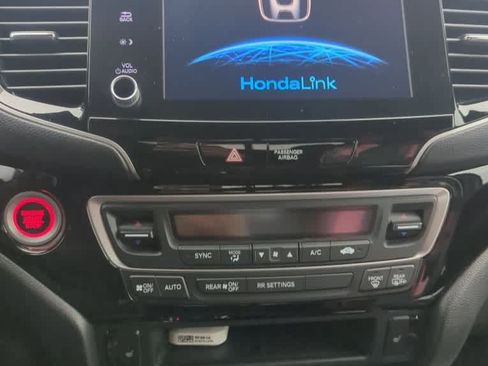 Used 2022 Honda Ridgeline Black Edition image 9