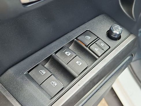 Used 2018 Toyota Tacoma TRD Sport w/ TRD Premium Sport Package image 25