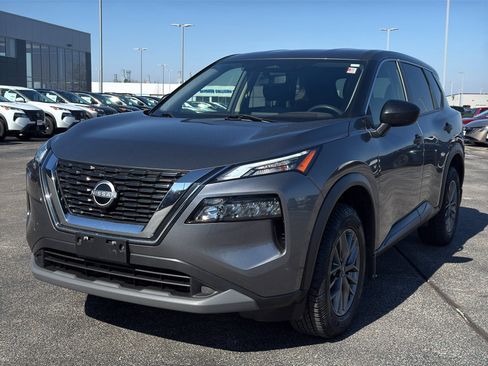 Certified 2022 Nissan Rogue S AWD/4WD image 2