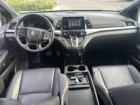 Used 2023 Honda Odyssey Sport image 7