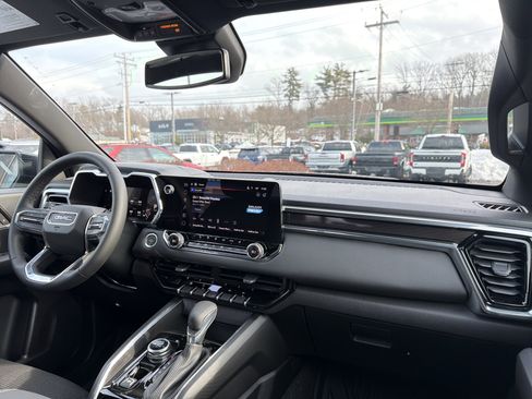 New 2026 GMC Canyon Elevation w/ Convenience Package image 16