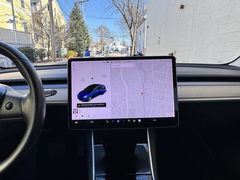 Used 2018 Tesla Model 3 Long Range AWD/4WD image 27