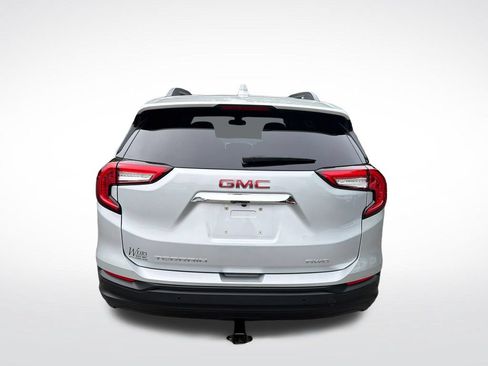 Certified 2022 GMC Terrain SLE w/ Driver Convenience Package AWD/4WD image 4