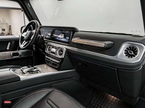 Used 2024 Mercedes-Benz G 550 image 15