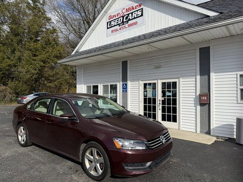 Used 2013 Volkswagen Passat 2.5 SE image 1