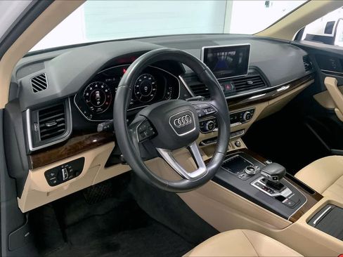 Used 2020 Audi Q5 2.0T Premium Plus image 2