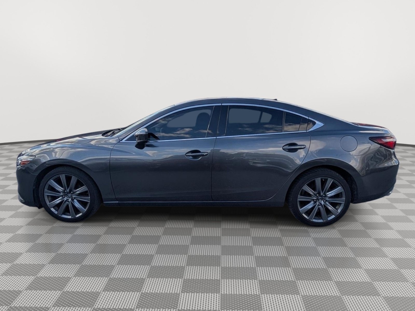 Used 2018 MAZDA MAZDA6 Touring FWD image 2