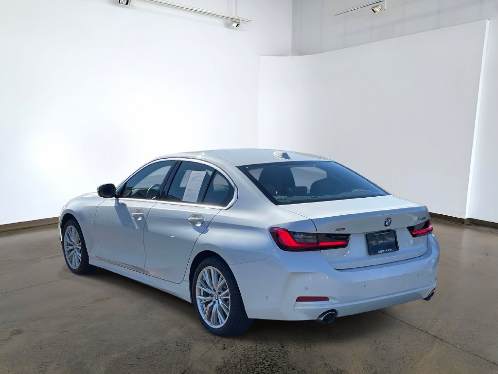 Used 2024 BMW 330i xDrive Sedan w/ Premium Package AWD/4WD image 6