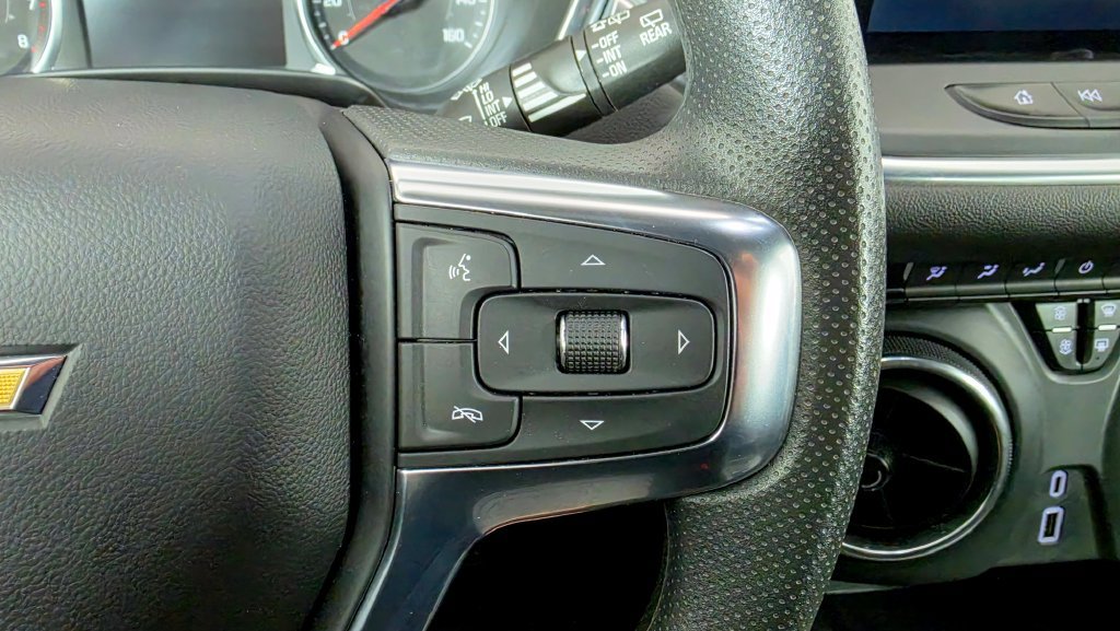 Used 2025 Chevrolet Blazer LT w/ Redline Edition FWD image 35