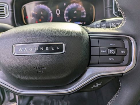 Used 2022 Jeep Wagoneer Series I image 17