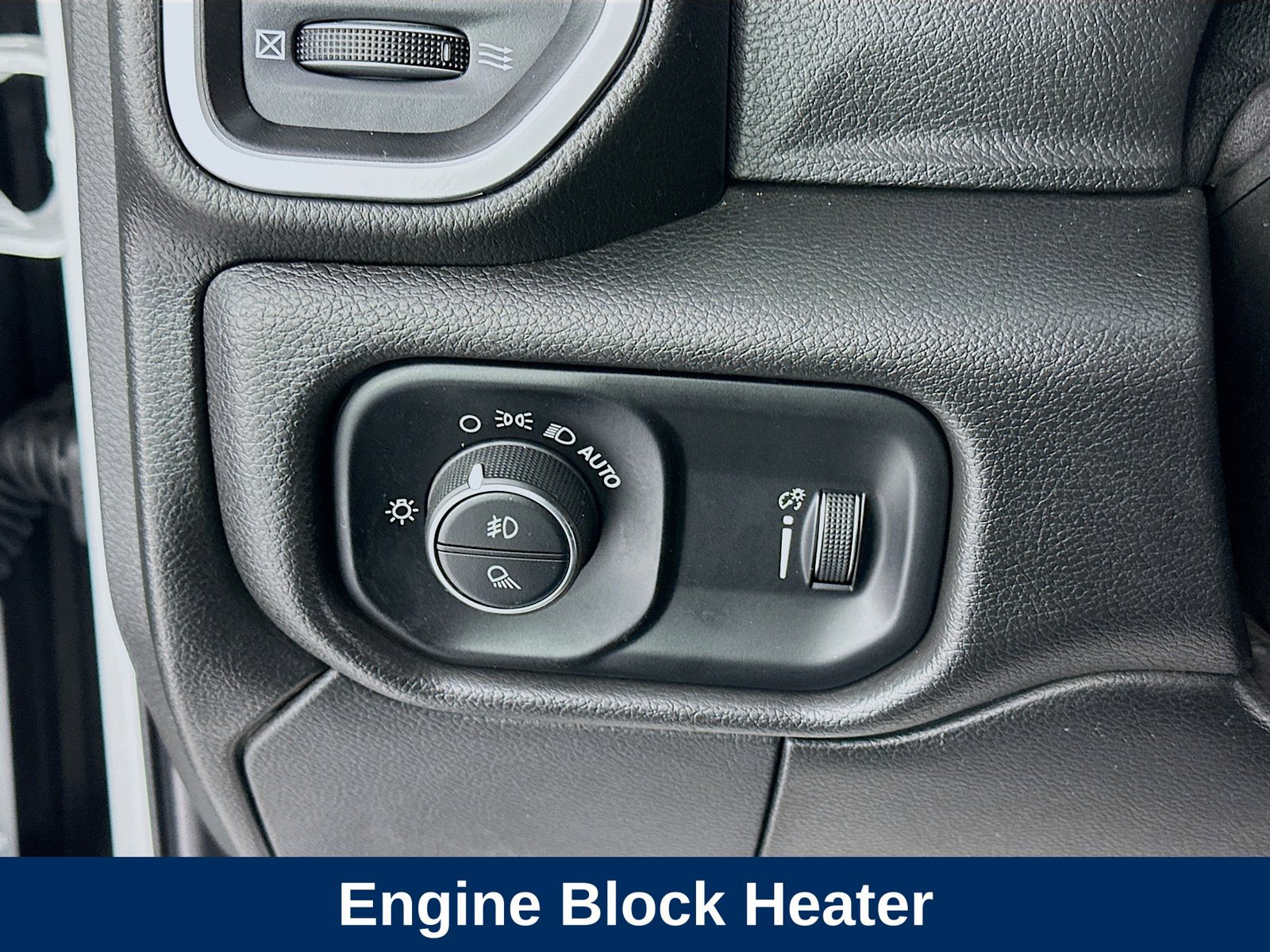 Used 2023 RAM 2500 Big Horn w/ Cold Weather Group AWD/4WD image 13