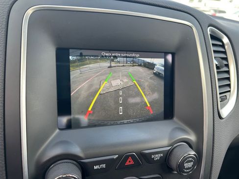 Used 2020 Dodge Durango SXT AWD/4WD image 18