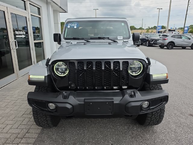 Used 2022 Jeep Gladiator Overland AWD/4WD image 2