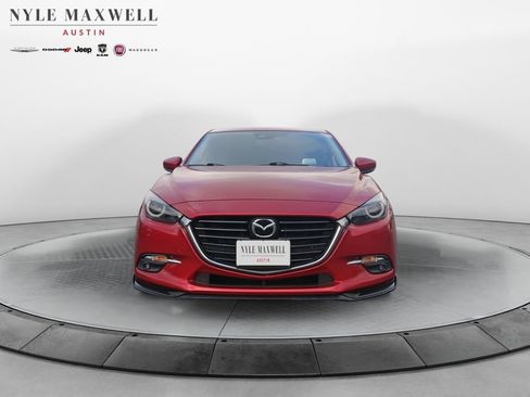 Used 2018 MAZDA MAZDA3 Grand Touring w/ Premium Equipment Package FWD image 18