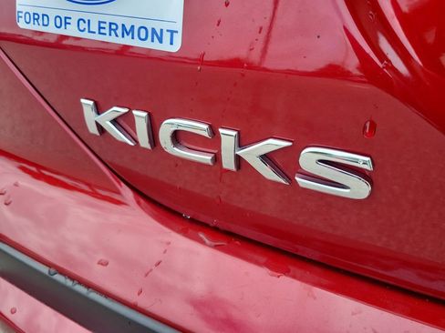 Used 2023 Nissan Kicks SV FWD image 9
