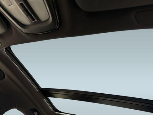 Certified 2024 Volvo S60 B5 Plus FWD image 15