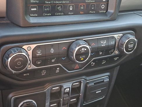 Used 2021 Jeep Wrangler Unlimited Sport AWD/4WD image 15