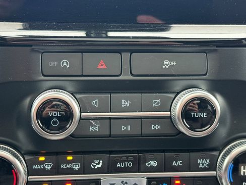 Used 2024 Ford Expedition Max Limited image 31