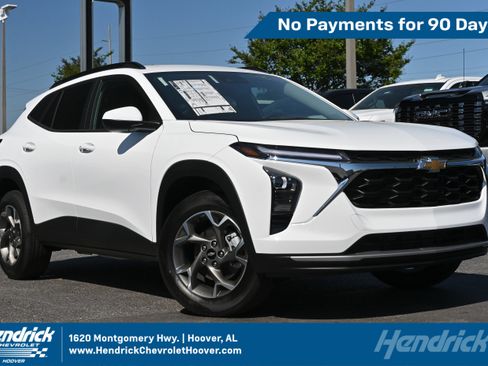 New 2026 Chevrolet Trax LT w/ Driver Confidence Package FWD image 1