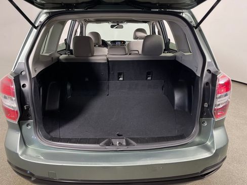 Used 2016 Subaru Forester 2.5i Premium w/ All-Weather Package AWD/4WD image 10