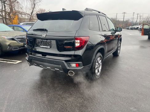 Used 2023 Honda Passport TrailSport image 5