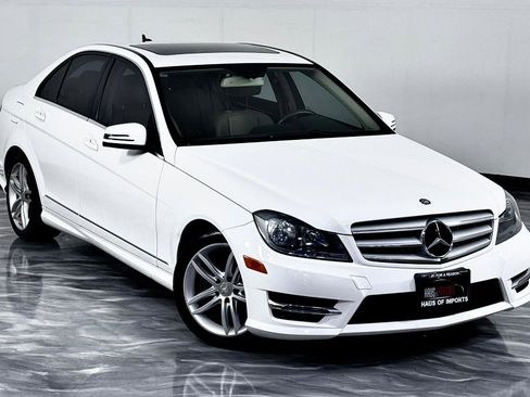 Used 2013 Mercedes-Benz C 300 Sport image 3