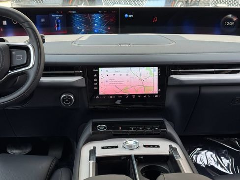 New 2027 Lincoln Navigator Premiere AWD/4WD image 23