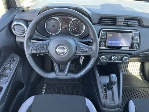 Used 2025 Nissan Versa S w/ Trunk Package image 15