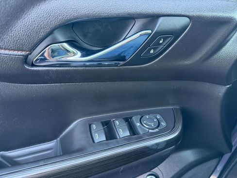 Used 2019 GMC Acadia SLE w/ Driver Alert Package I image 27